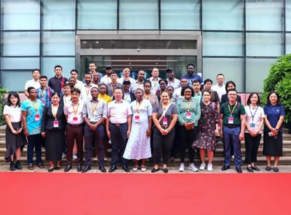 中国商务部国际研修班参观访问ag公司公司