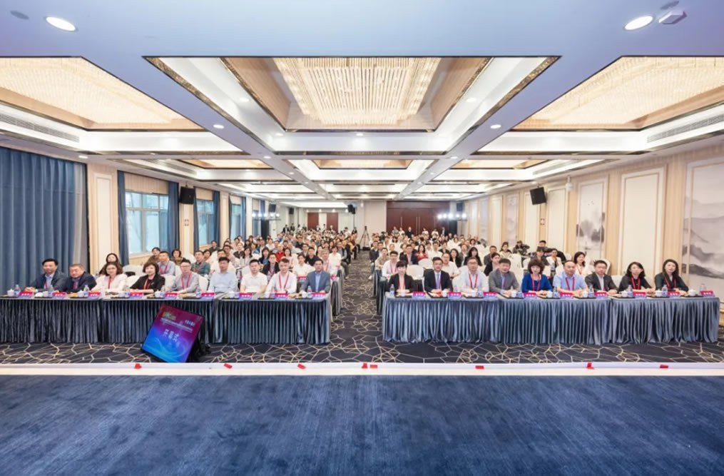 医工协同破局“卡脖子”，ag公司领跑血液净化产业智慧转型